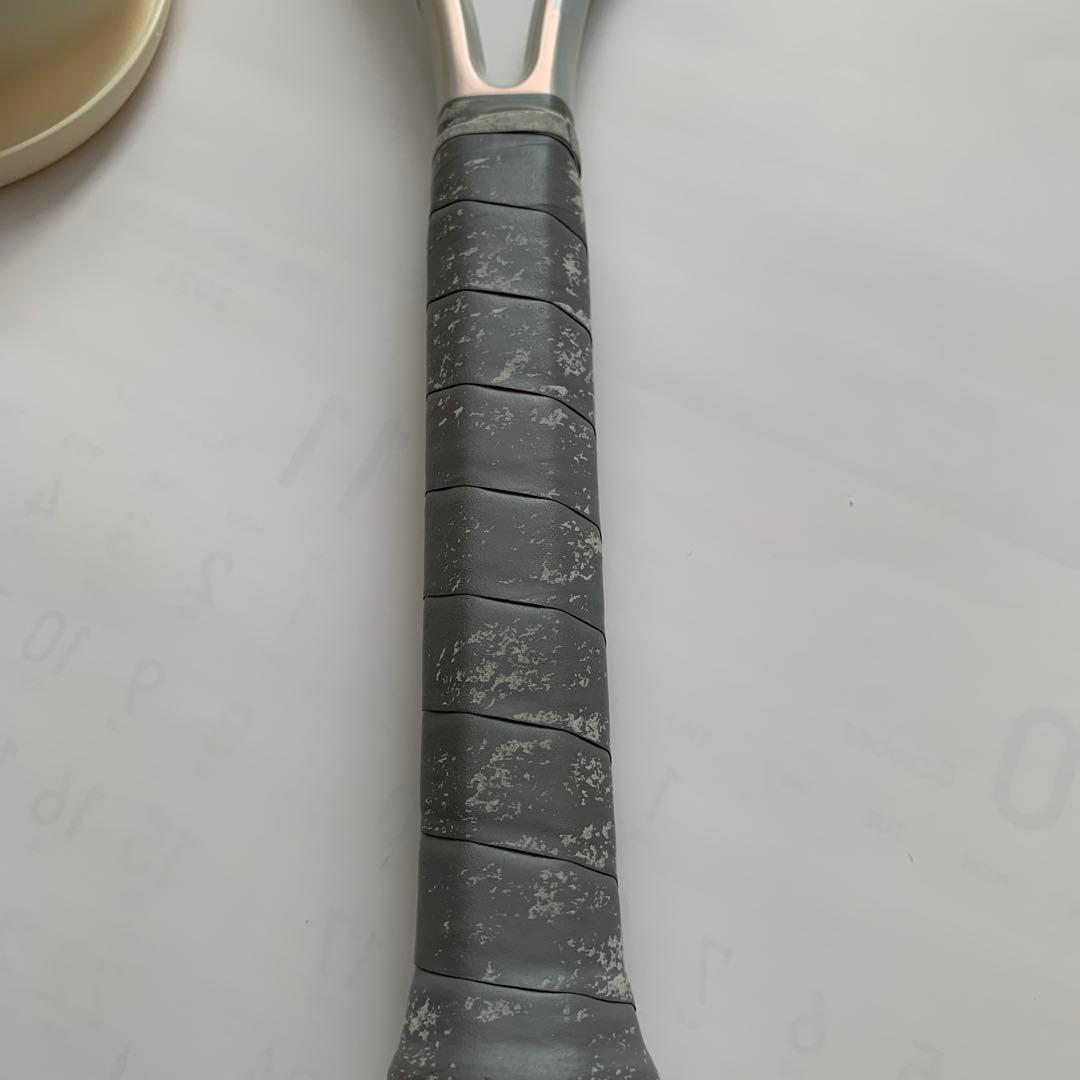 Wilsonテニスラケット SHIFT 99 G2 ホワイト ケースなし　①