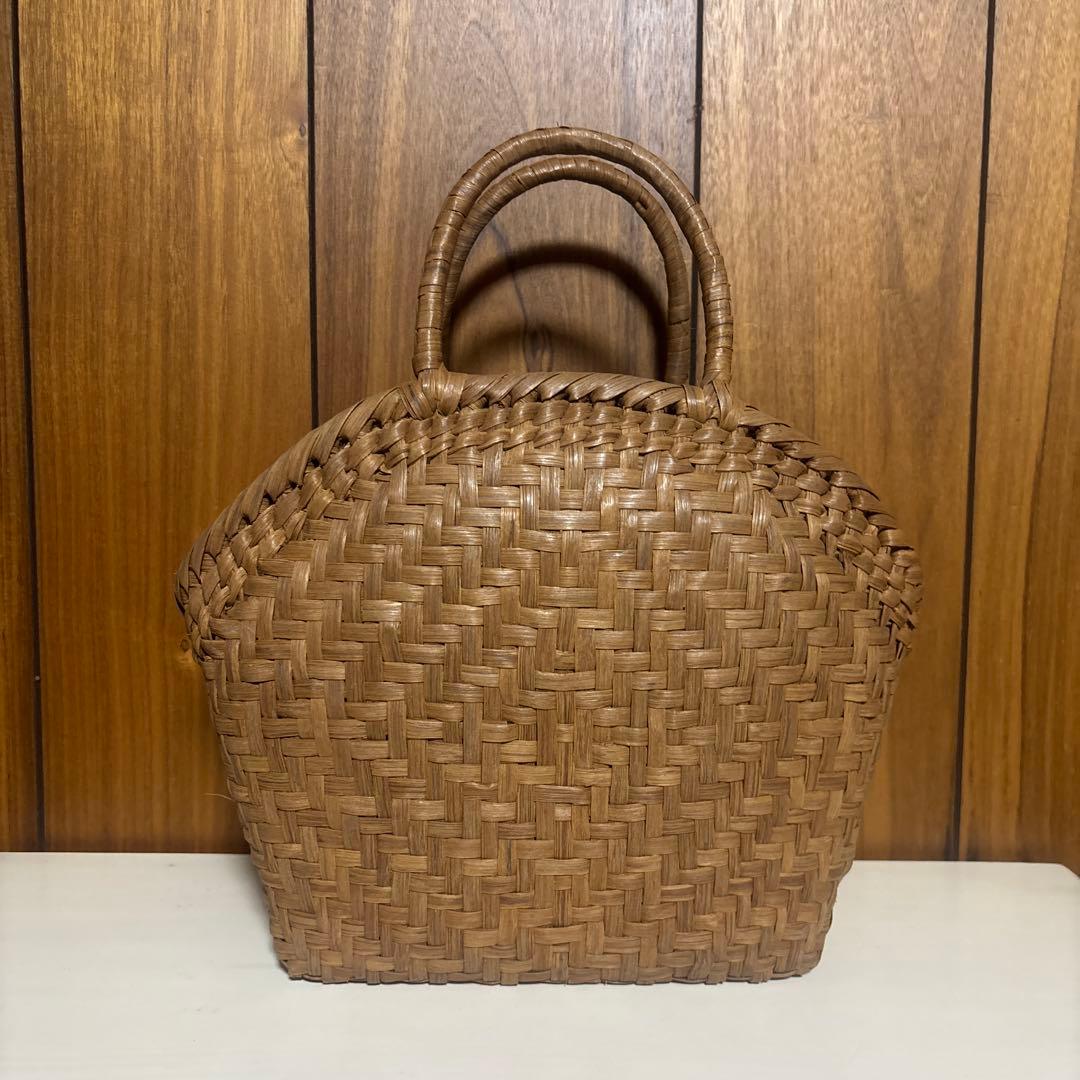 山葡萄 籠半月口バック網代編・や まぶどう籠・美品 かごバッグ