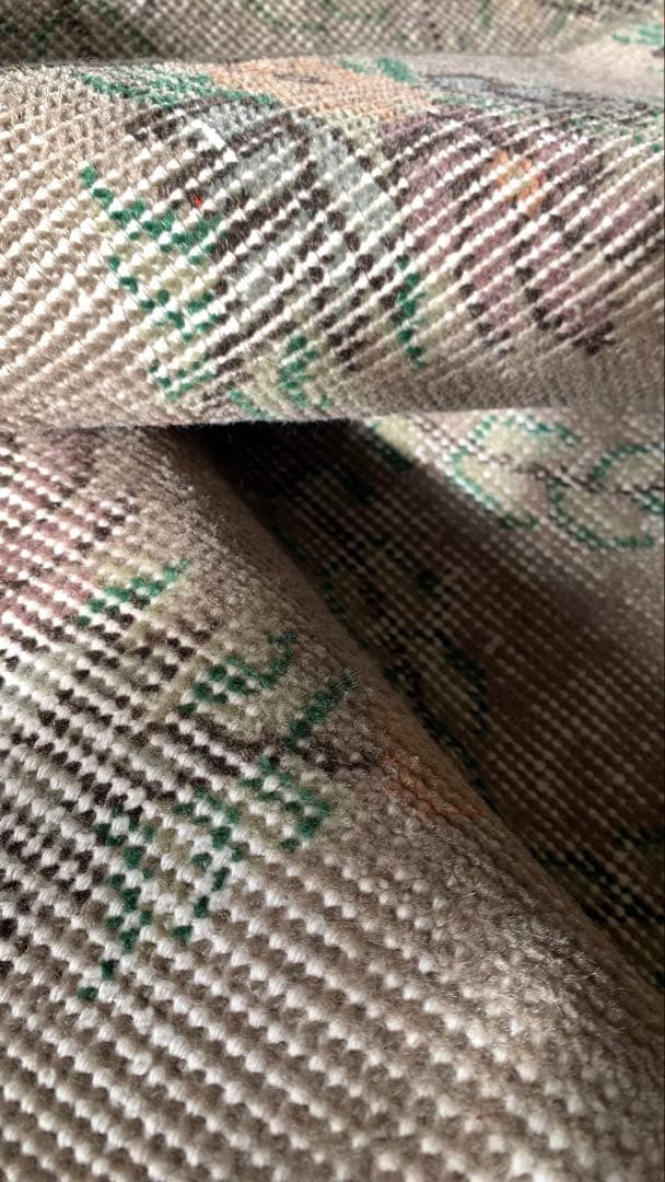 152×263 \"Snuggle whisper” ViNTAGE RUG