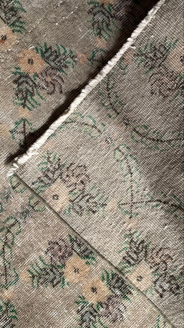 152×263 \"Snuggle whisper” ViNTAGE RUG