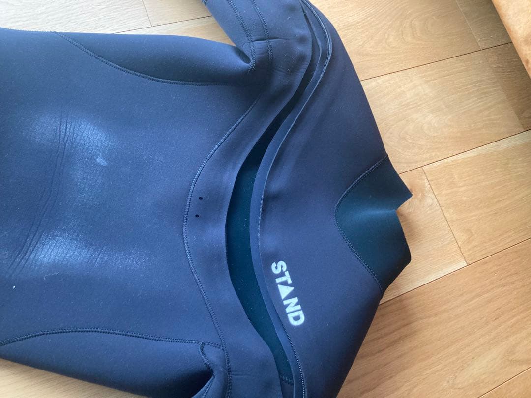 ウェットスーツ　セミドライ