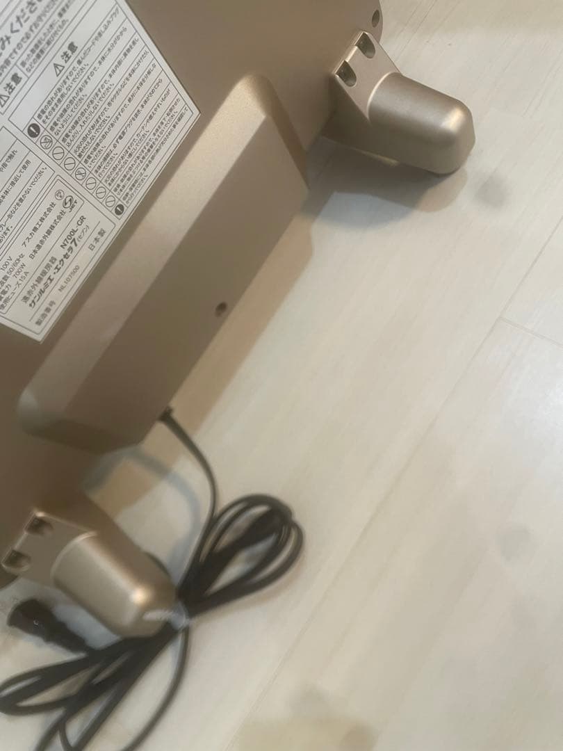 【未使用品】サンルミエ N700L-GR 遠赤外線暖房器