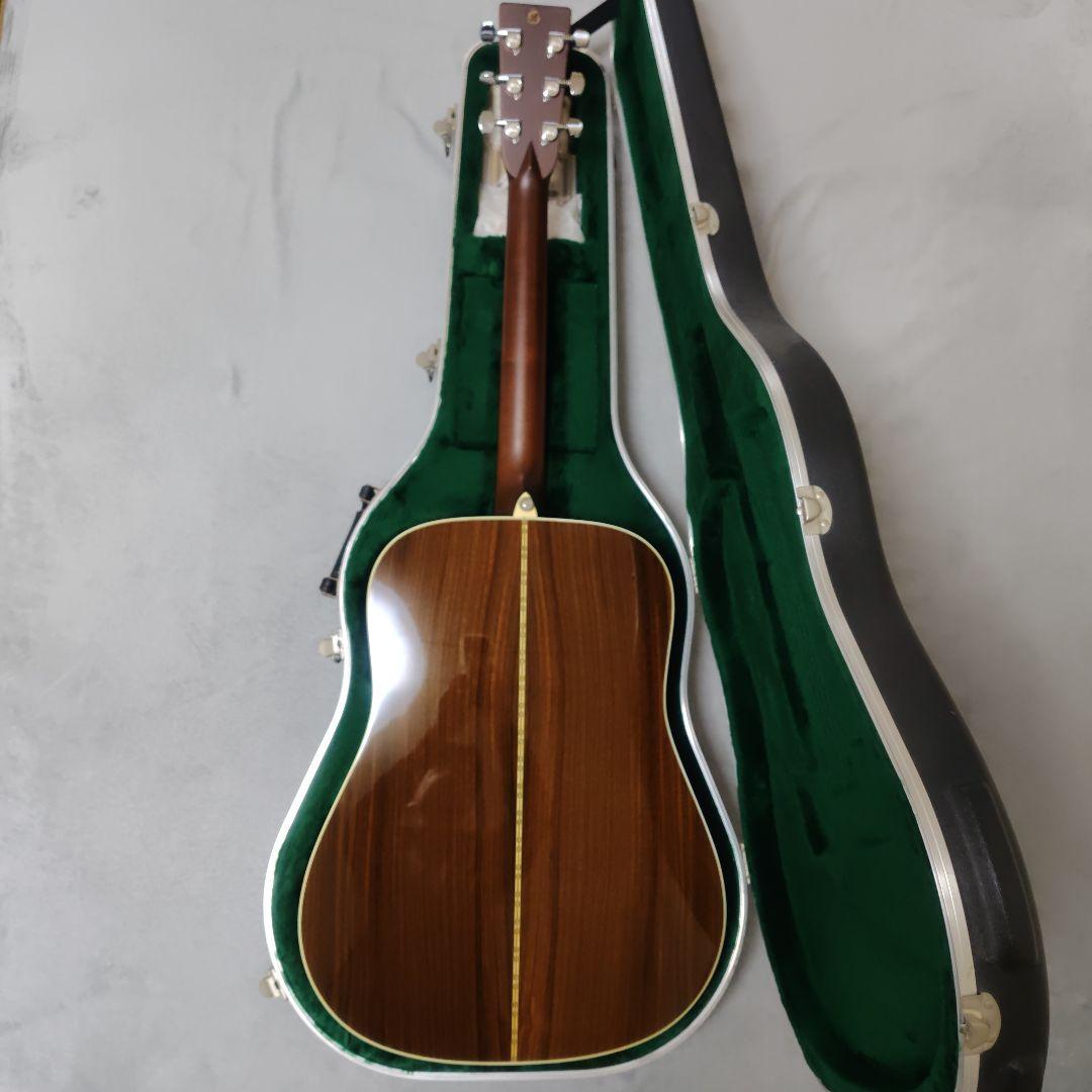 マーチンD-28 アコースティックギター 専用ケース付