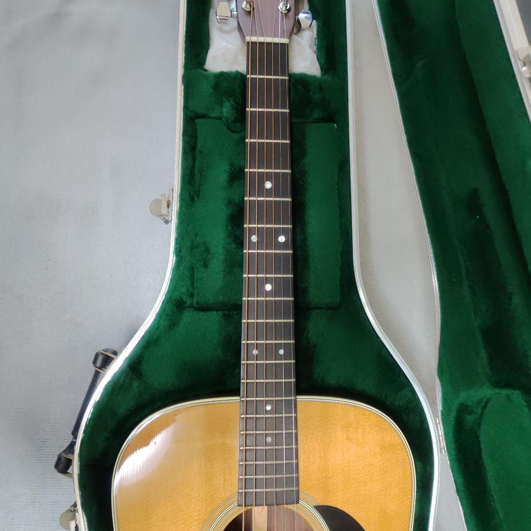 マーチンD-28 アコースティックギター 専用ケース付