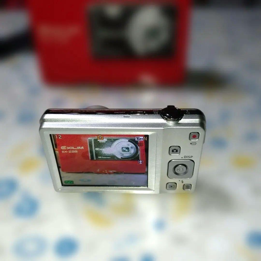 美品　カシオ デジカメ EXILIM　EX-Z28 付属品付き　匿名配送