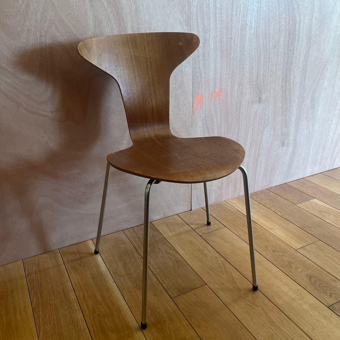 アルネヤコブセン　モスキートチェア