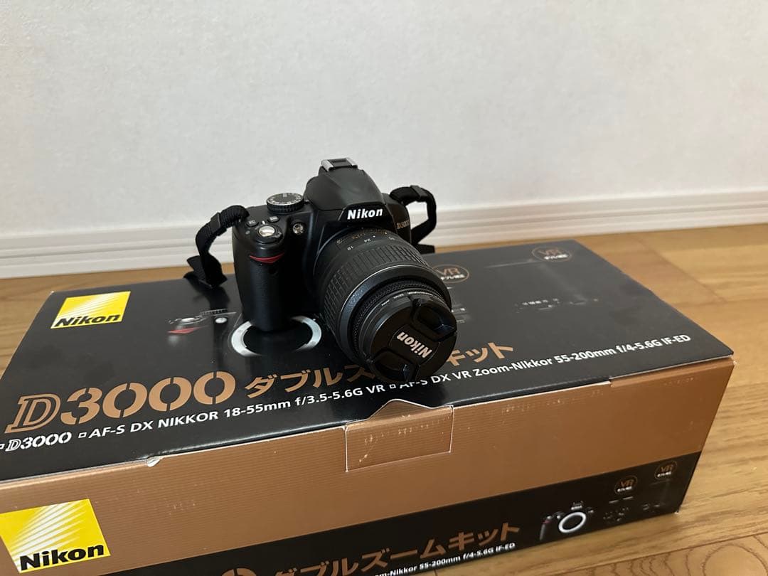 Nikon 一眼レフ D3000 ダブルズームキット