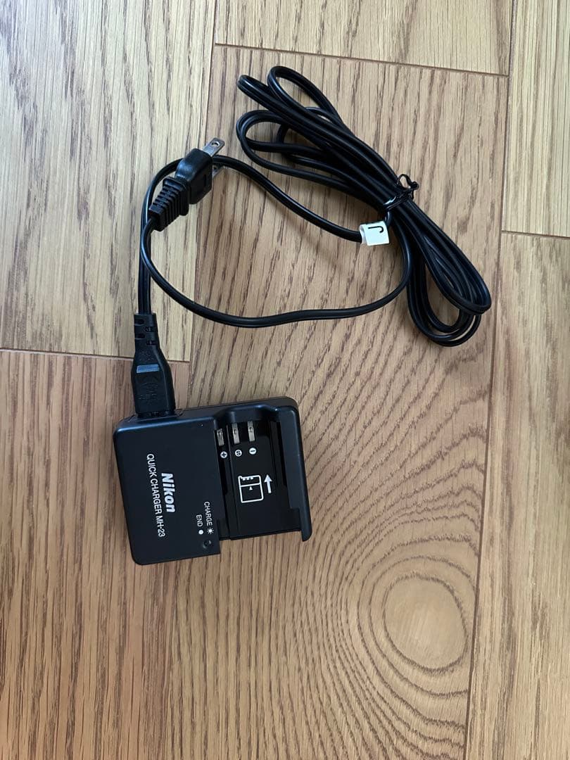 Nikon 一眼レフ D3000 ダブルズームキット