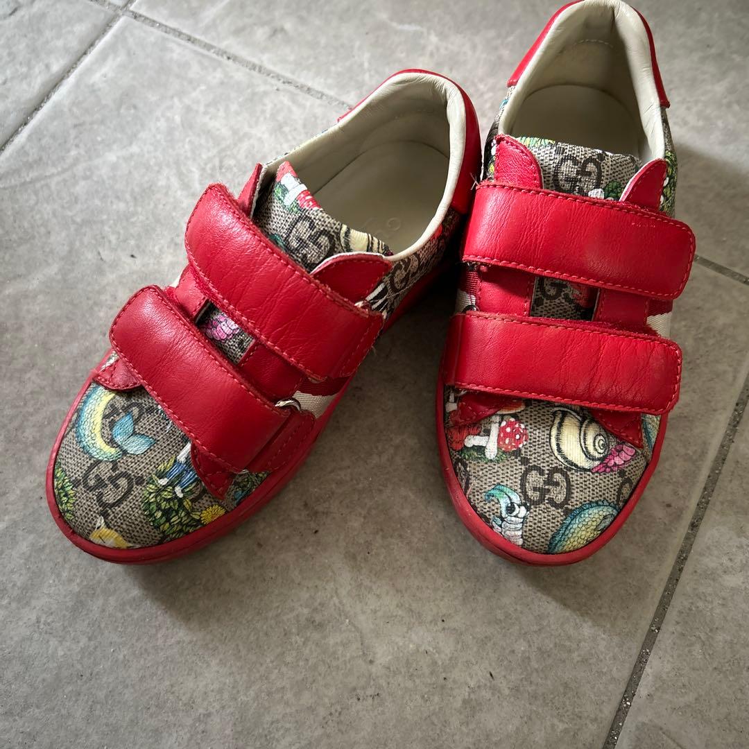 GUCCI キッズスニーカー　ヒグチユウコ