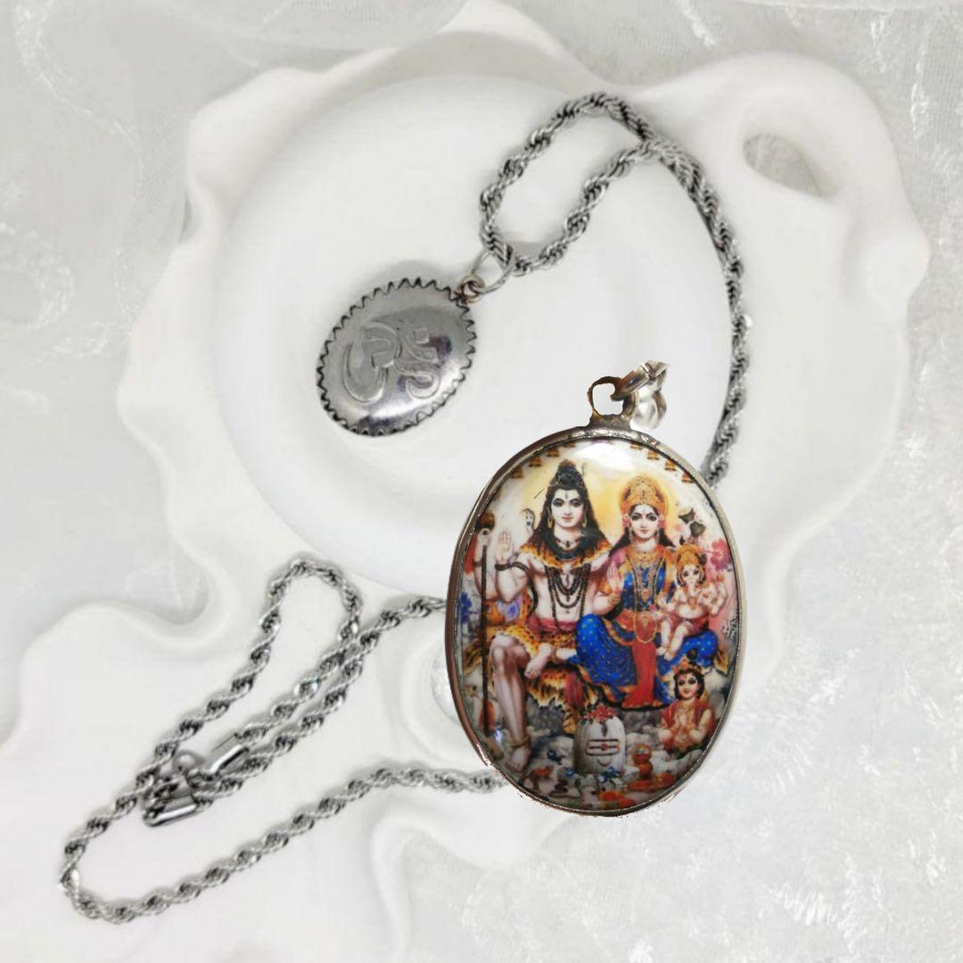 オームペンダント シヴァ神ファミリー（シヴァ・パリヴァール）藤井風