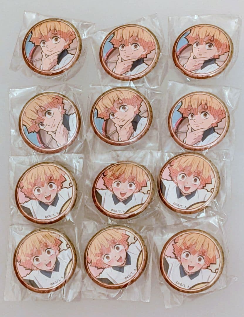 鬼滅の刃 ufotable カフェ キメツ学園 くじ引き缶バッジ 我妻善逸　A