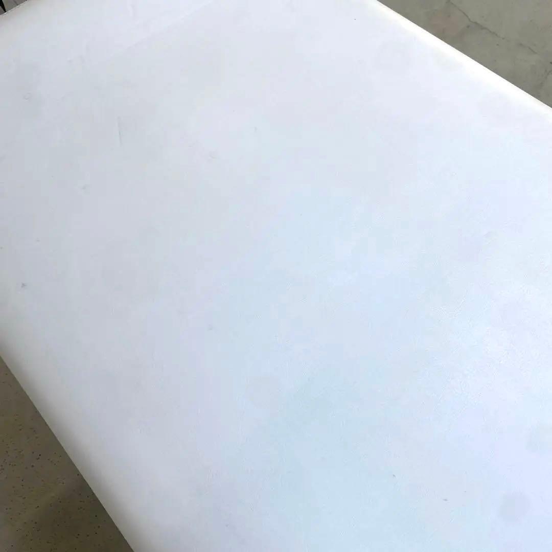 電動昇降ベッド　マッサージベッド サロン　ホワイト