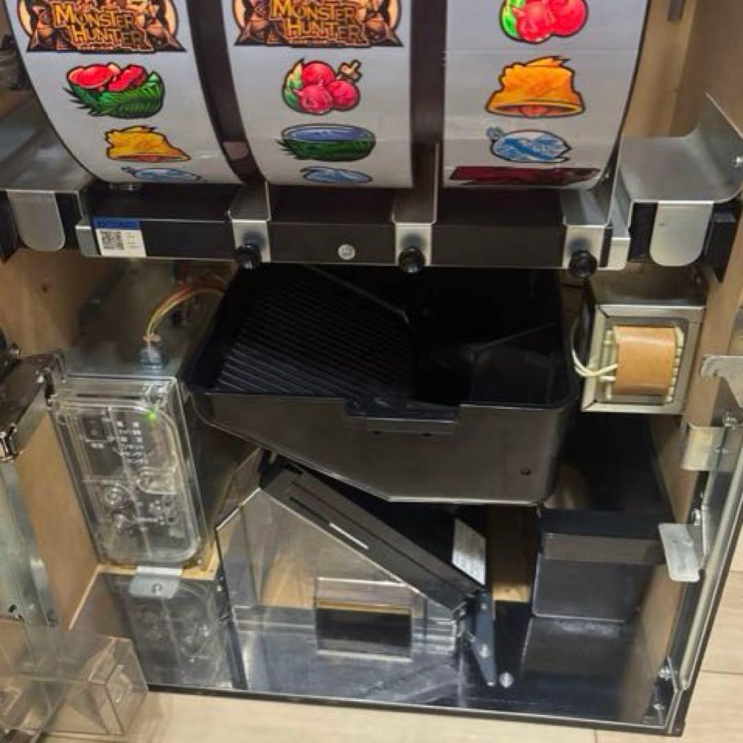 白ロム搭載機　スロット実機　初代モンスターハンター