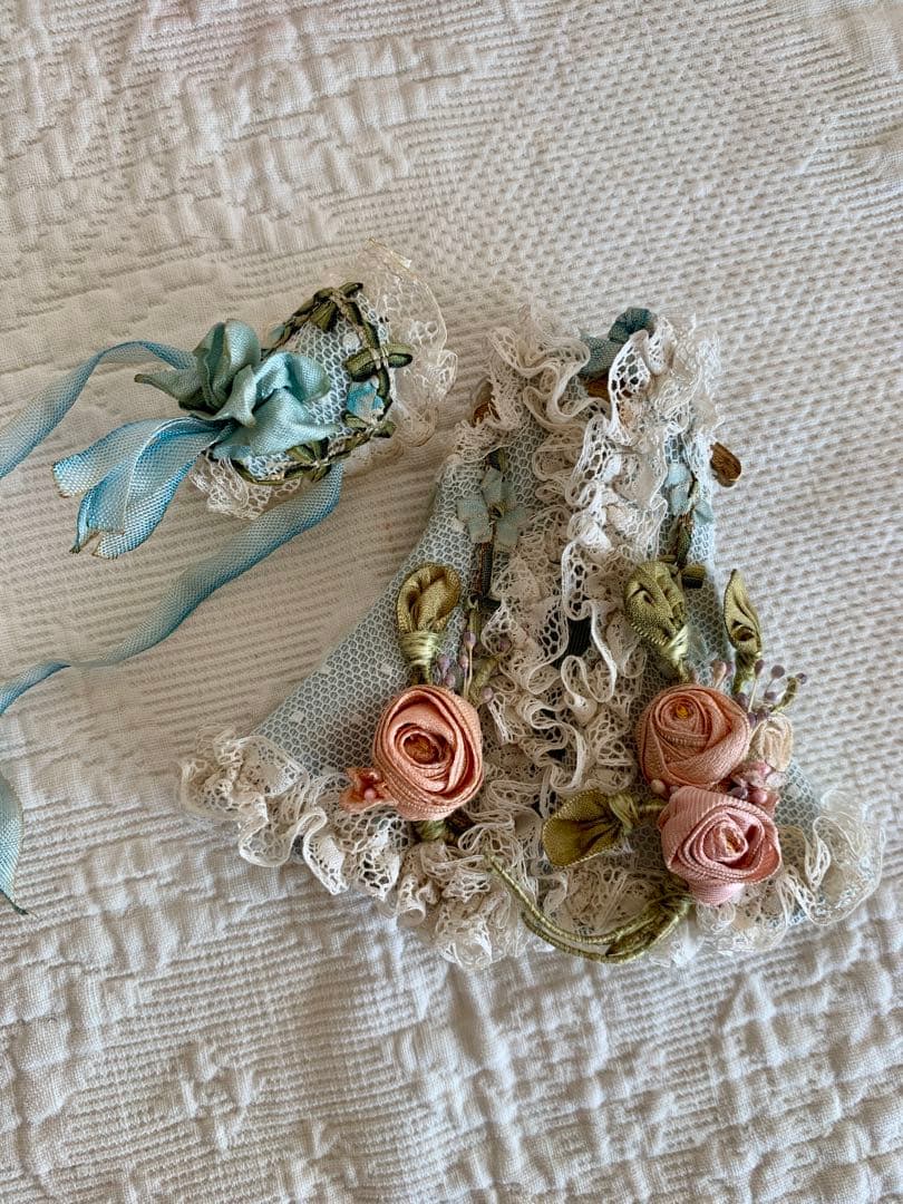 ※ réservé※ロココ装飾プレゼンテーションボックスミニョネットビスクドール