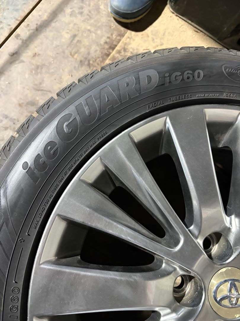 トヨタ アルファード 20後期 純正ホイール タイヤ 18インチヴェルファイア