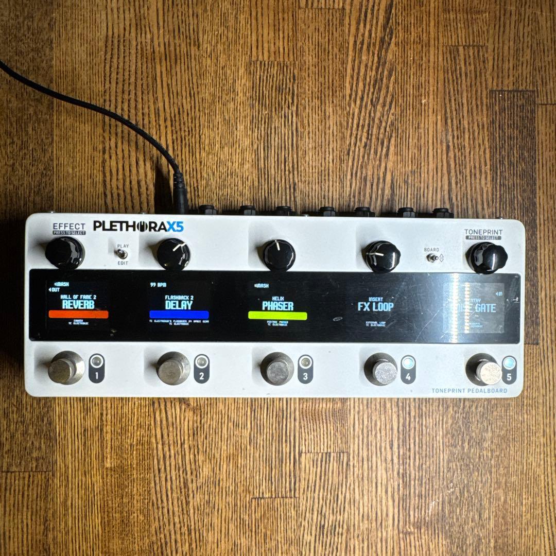 PLETHORA X5 箱あり 液晶フィルムそのまま