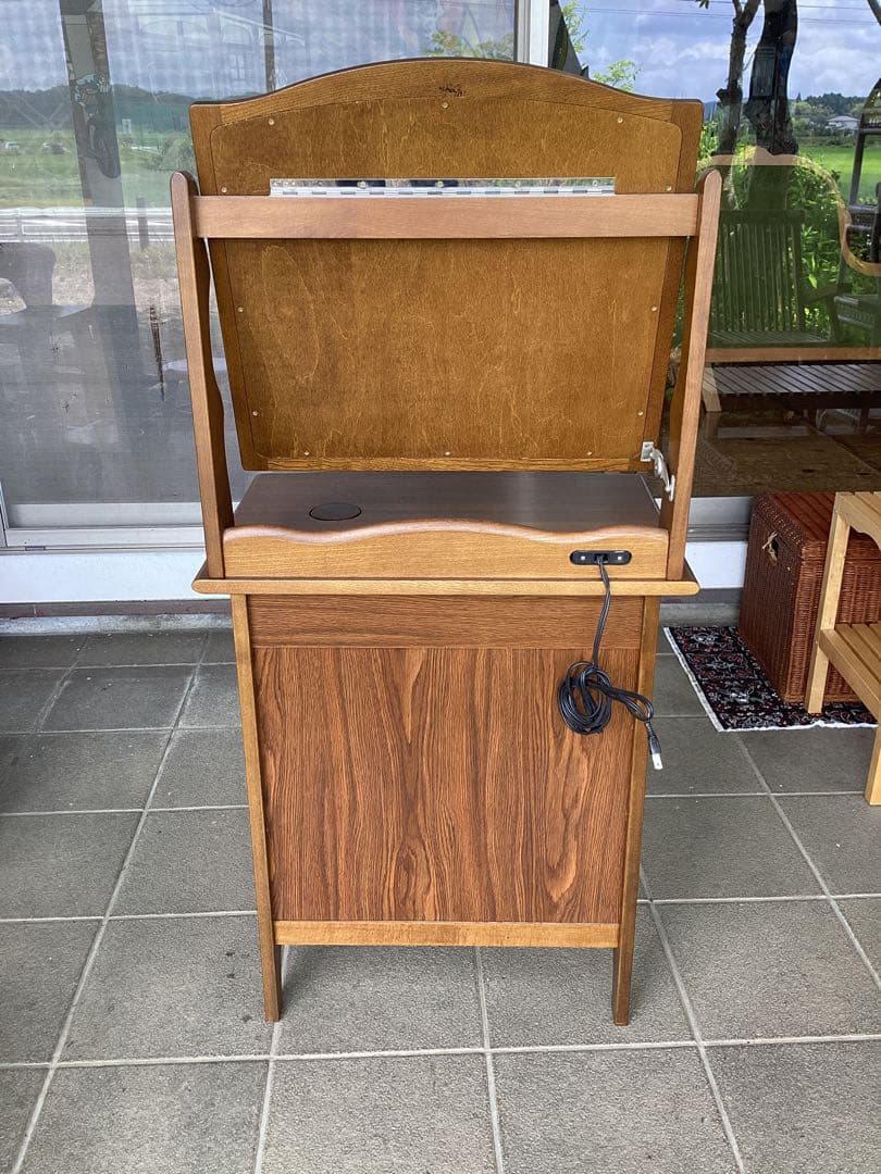 [ ハッシー　]カリモク　コロニアルシリーズ　ドレッサー