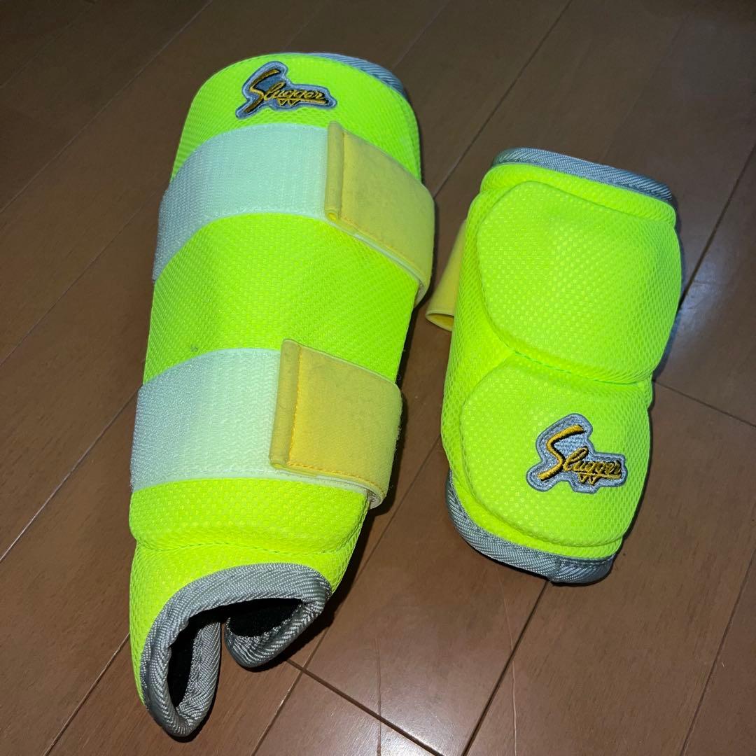 久保田スラッガー　エルボーガード 蛍光イエロー