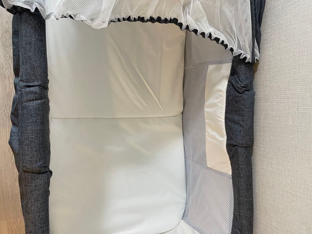 【未使用】UBRAVOO ベビーベッド 折りたたみ キャスター付き ゆりかご