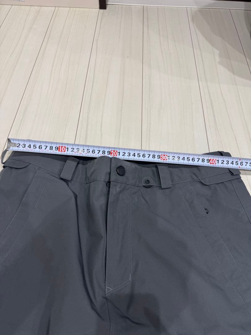 VOLCOMウェア上下セット　Ｌサイズ