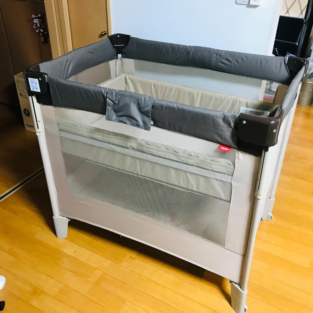 【匿名配送、送料無料】アップリカ ココネルエアー ベビーベッド ココア