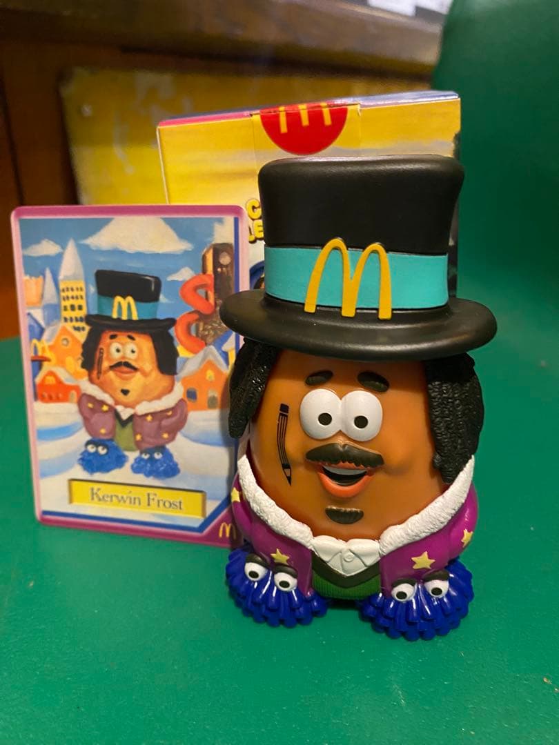 マクドナルド ハッピーミールトイ　カーウィンフロスト ナゲットバディーズ