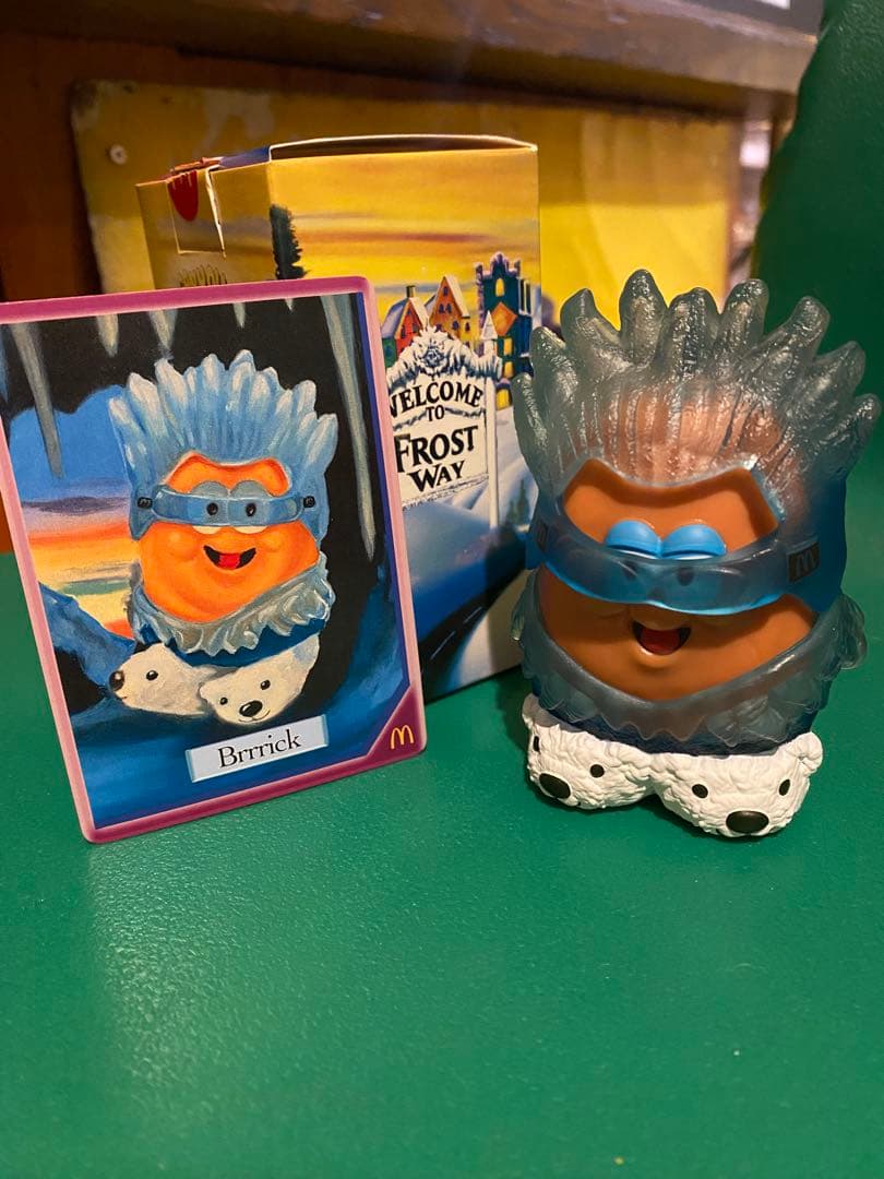 マクドナルド ハッピーミールトイ　カーウィンフロスト ナゲットバディーズ