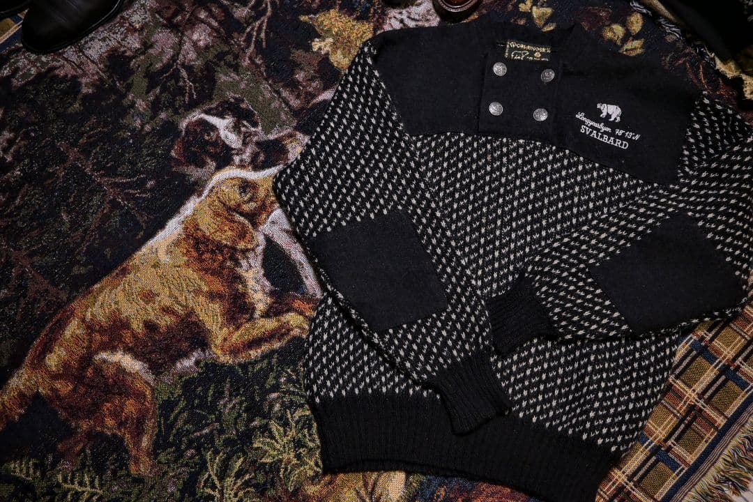 専用SPECIALs Black Birdseye Knit in Norway