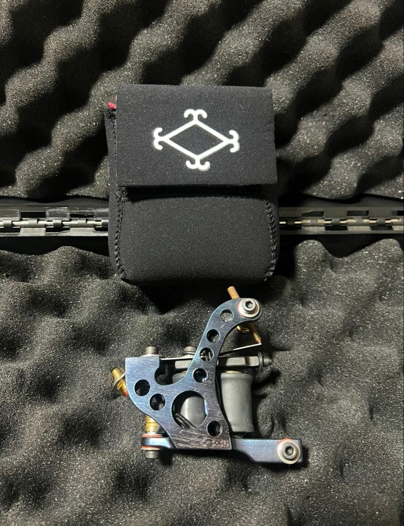 WIZARDタトゥーマシン 高品質 収納ケース付き　シェイダー