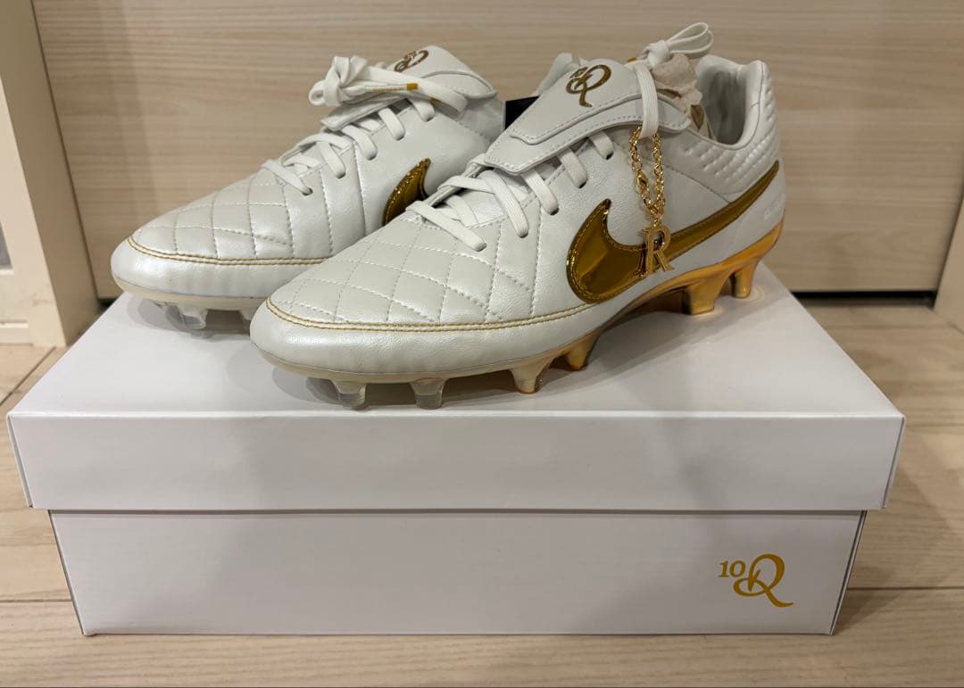 Nike ティエンポ レジェンド RGN FG SE