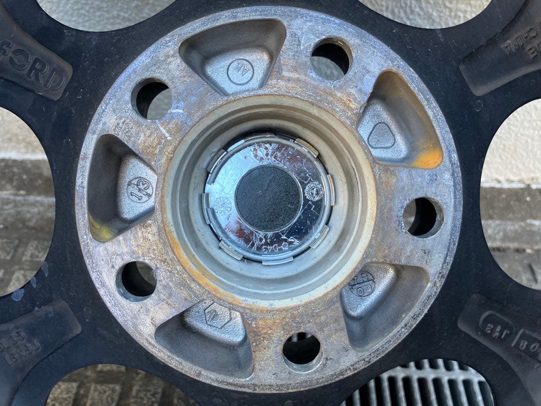 スタットレスタイヤホイール4本セット　245／70R16インチ　8J