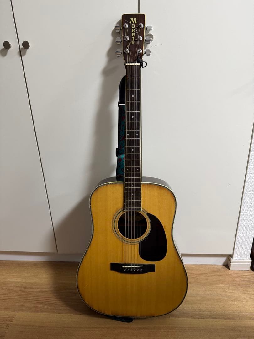 MORRIS アコースティックギター ストラップ付き