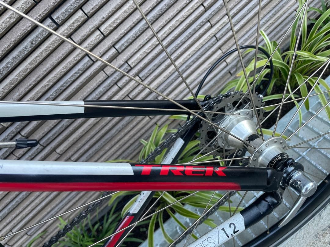 TREK ロードバイク完成車　SRAMコンポ［大阪手渡し歓迎］