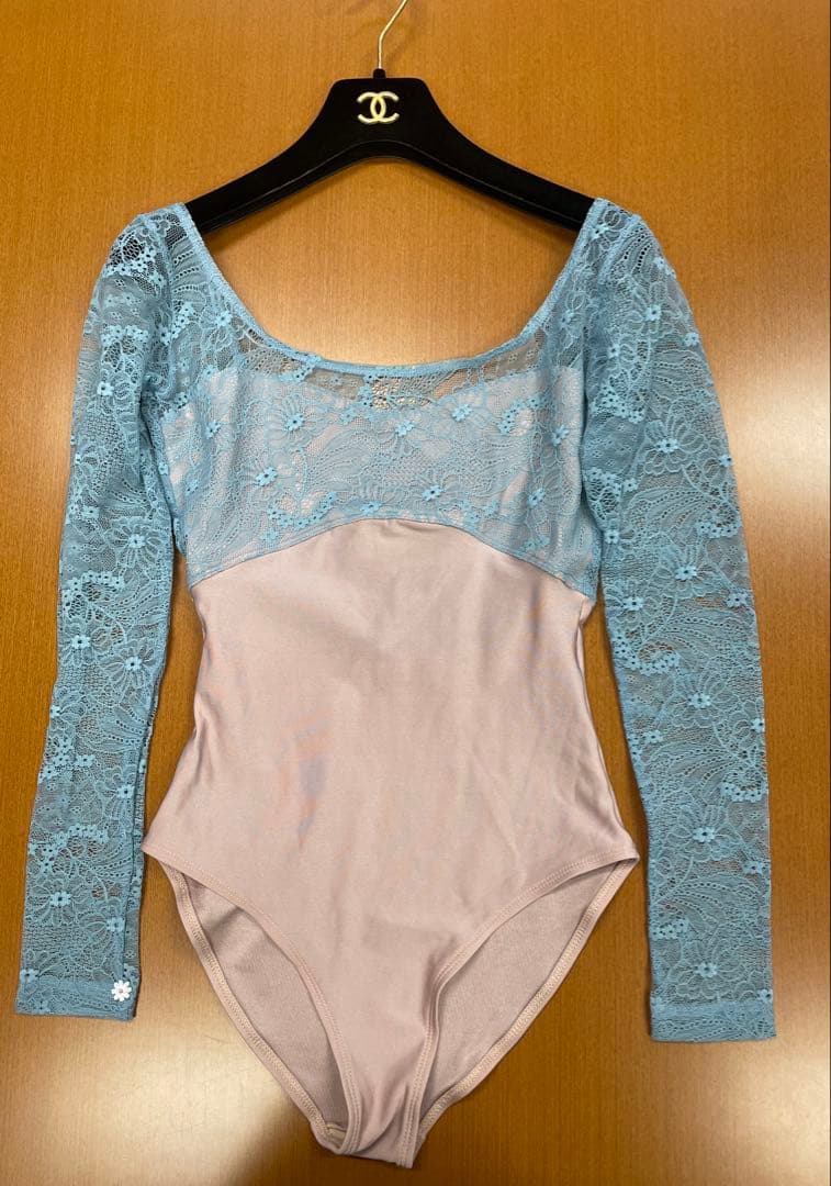 デラロミラノ　DellaloMilano バレエレオタード　Lサイズ