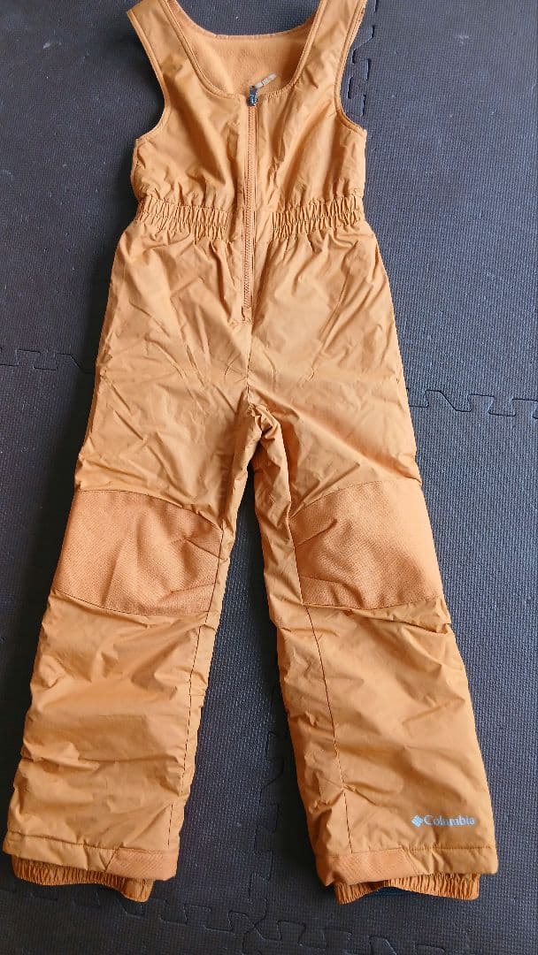 美品ColumbiaXSサイズ男女兼用スキーウェア上下セット120から130cm