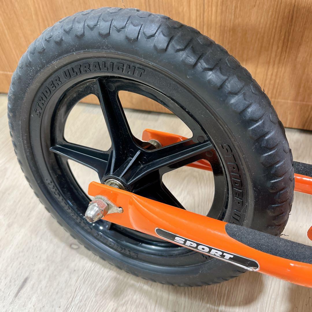 美品　ストライダー STRIDER スポーツモデル 12インチ オレンジ