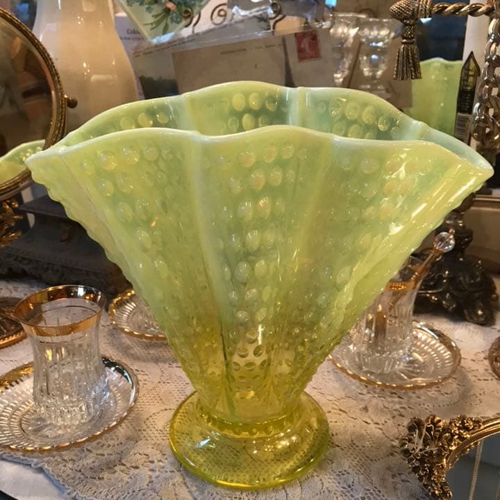 超BIG オールドフェントンFENTON ヴァセリン花瓶アンティークウランガラス