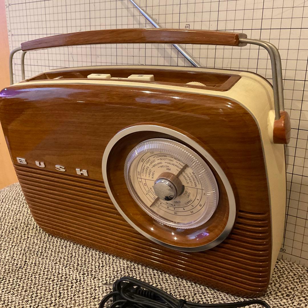 BUSH RADIO TR82 ラジオ RADIO 復刻モデル　動作確認済み