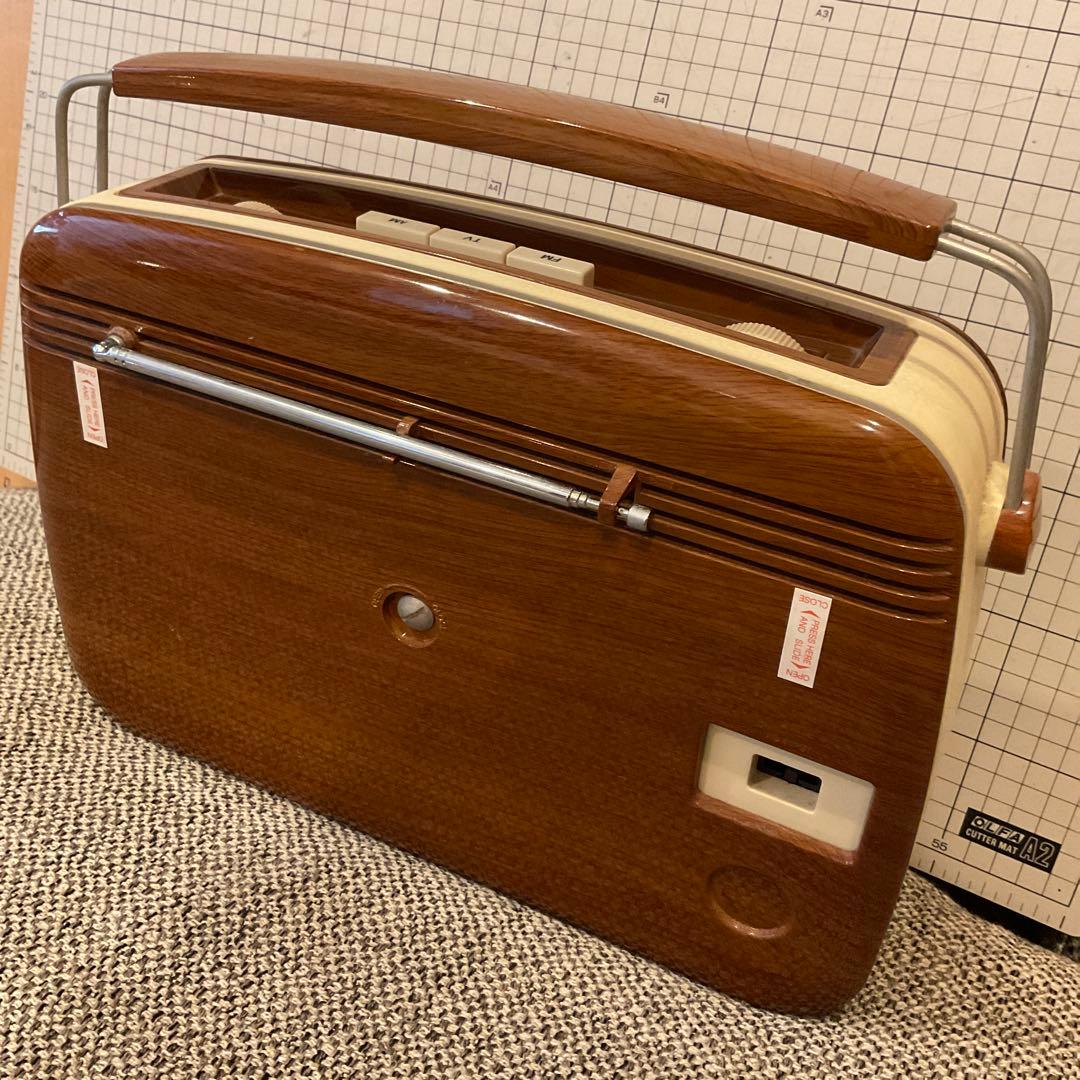 BUSH RADIO TR82 ラジオ RADIO 復刻モデル　動作確認済み