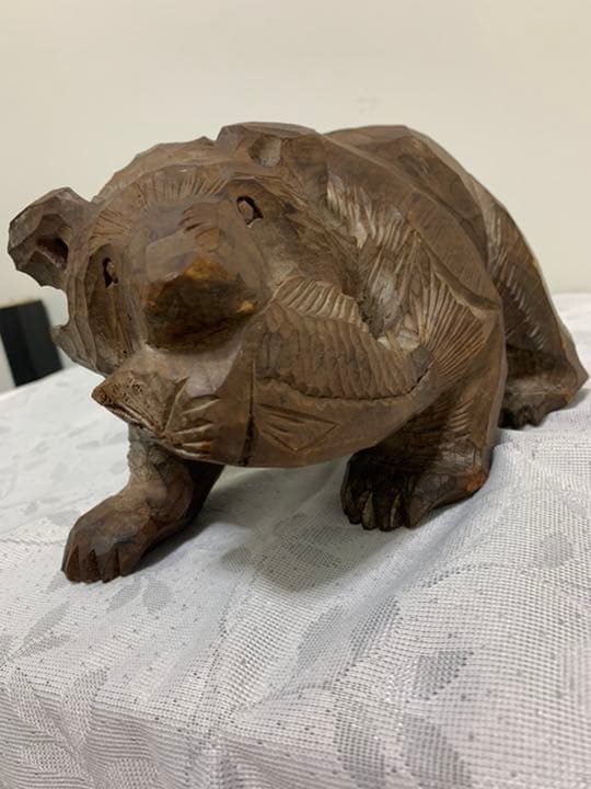 木彫の熊　作者あり　作者不明　写真を見てご判断願います