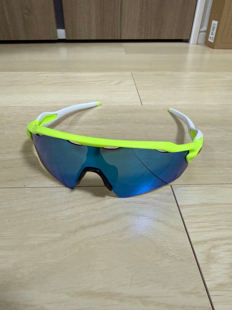 Oakley スポーツサングラス ミラー