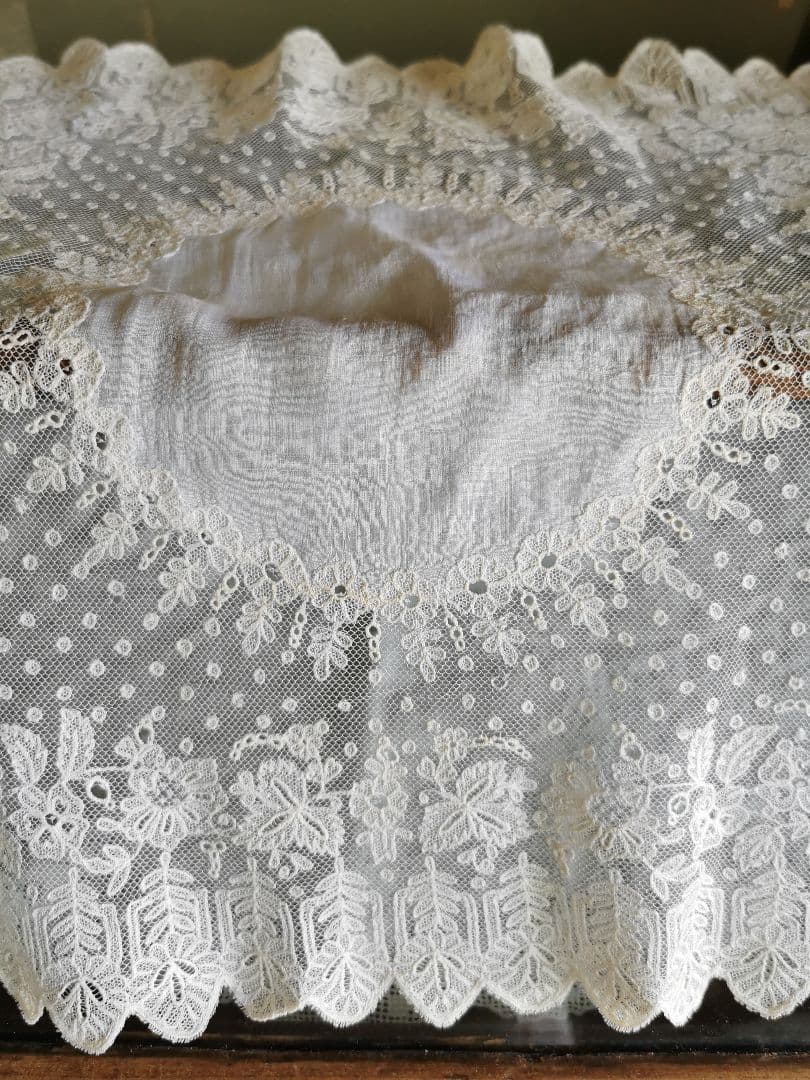 アンティークフランス フルールアプリカシオン チュールレースマリアージュハンカチ