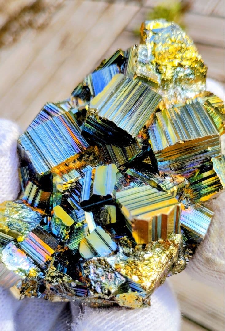 k*o様 カラーキュービックパイライト　クラスター ☆台座付☆　黄鉄鉱　インドネ