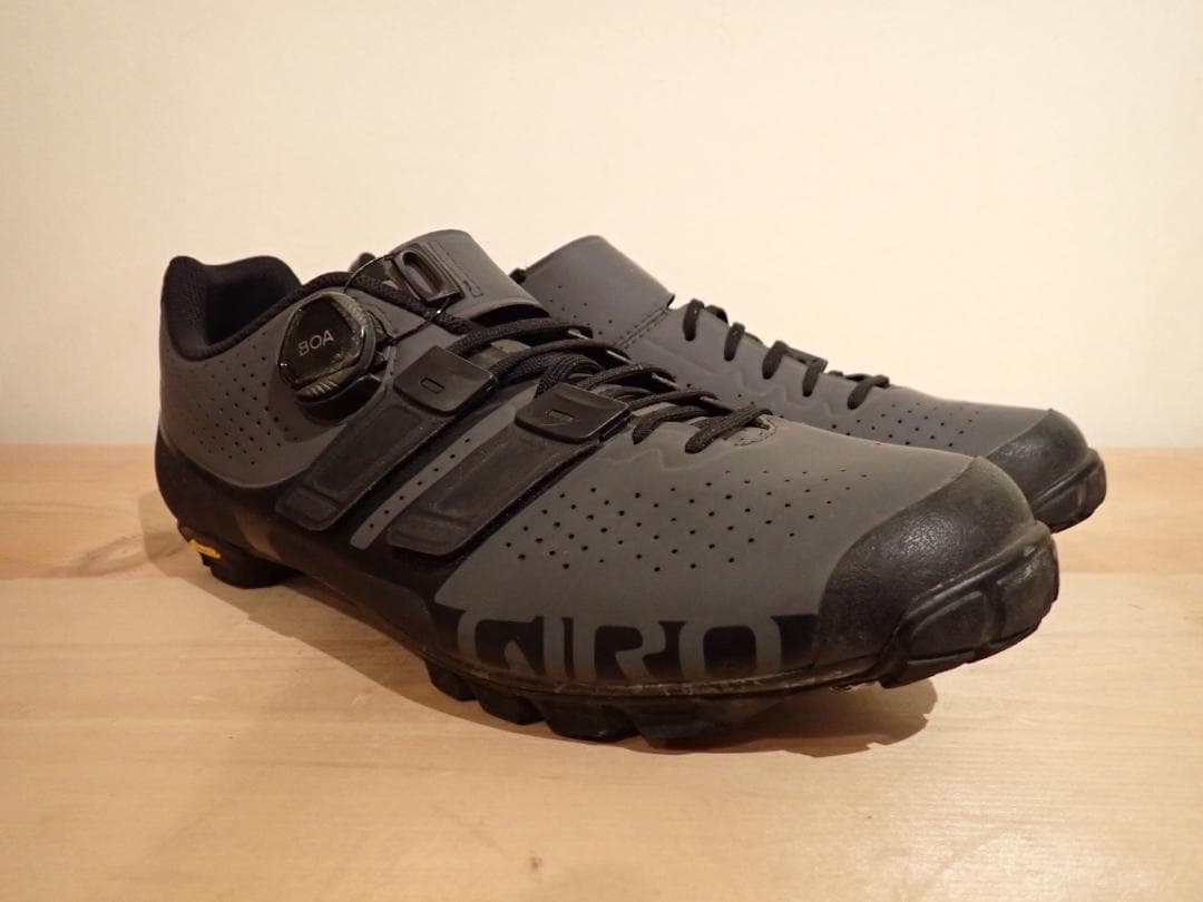 GIRO CODE TECHLACE　DARKSHADOW/BLACK　EU44