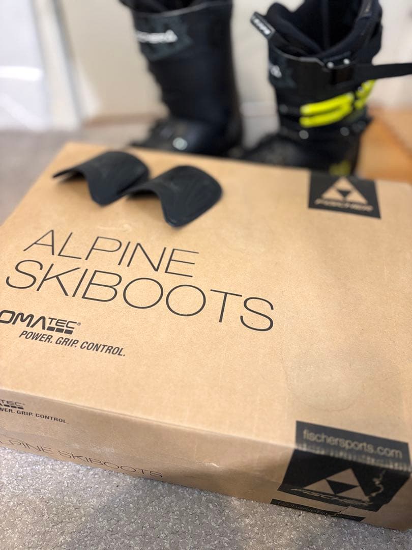 スキーブーツ　FISCHER 26.5cm