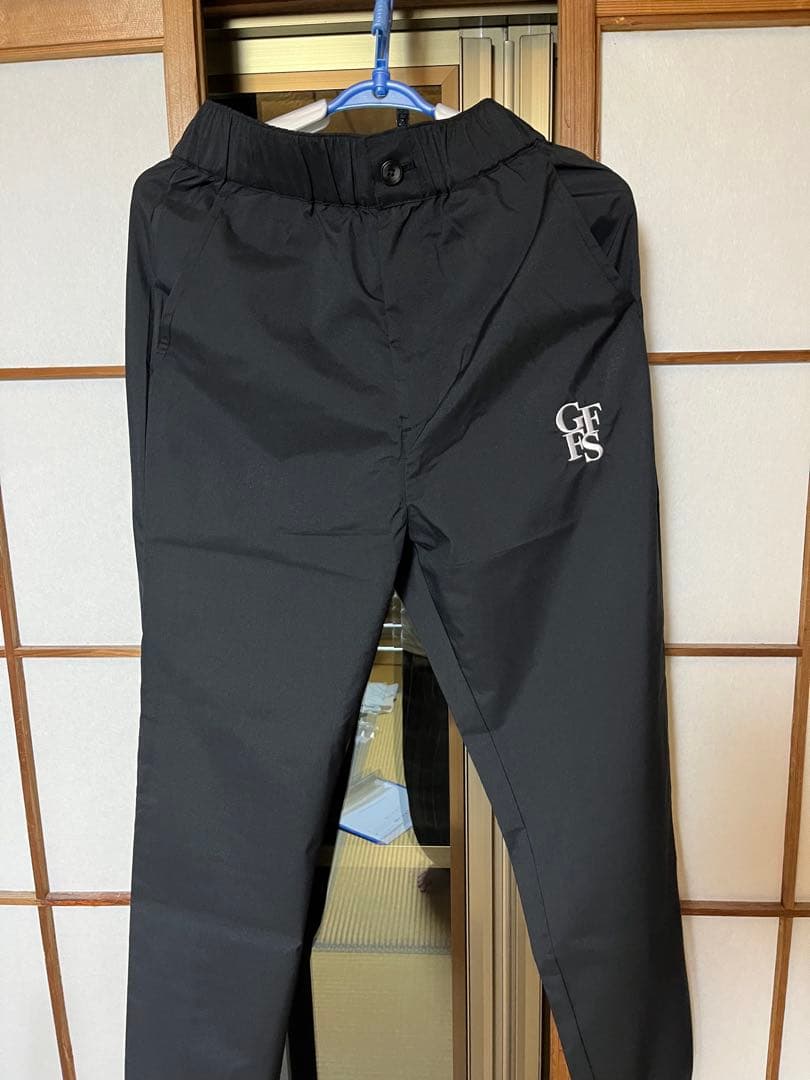 新品　未着用　GFPS 黒 ストレートパンツ 男女兼用　ゴルフフリークス