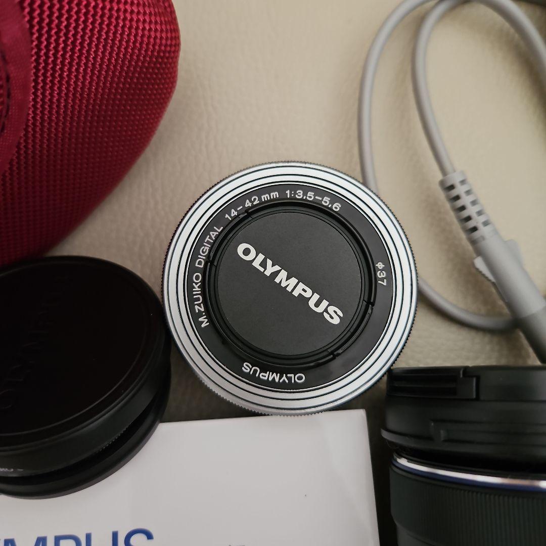 本日発送☆メロンパン☆さま専用OLYMPUS PEN E-PL9 ミラーレス一眼