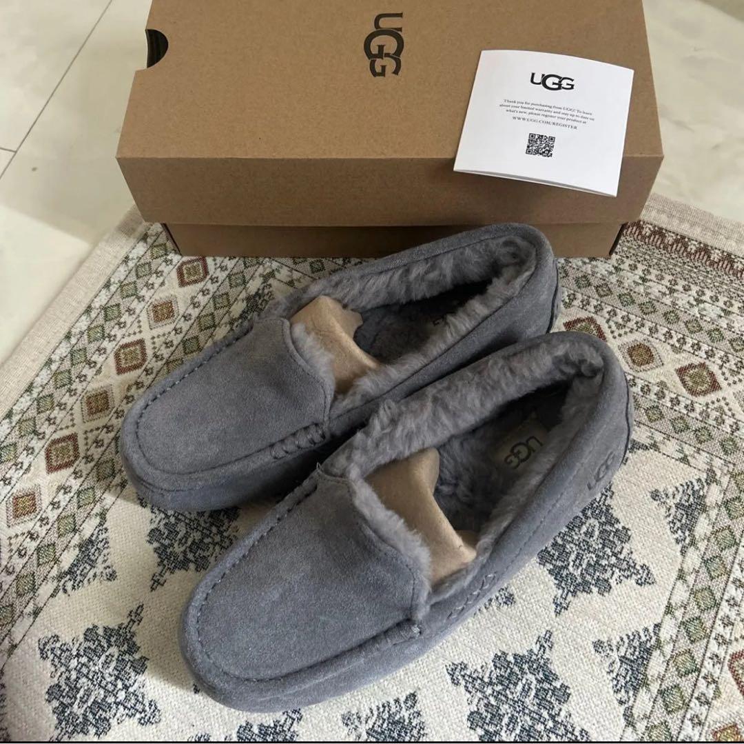 UGG 限定色　グレー モカシン　24センチ