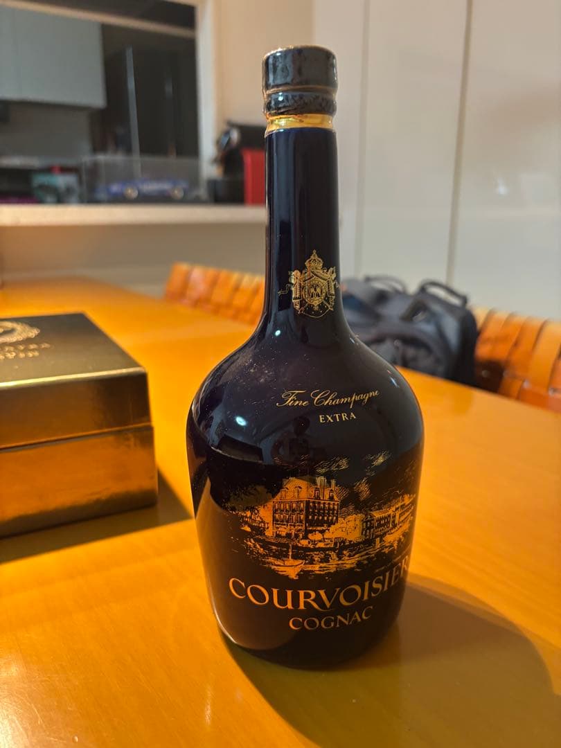 COURVOISIER コニャック EXTRA ギフトボックス入り