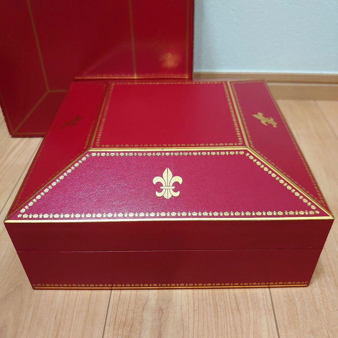 レミーマルタン ルイ13世 金キャップ　替栓付き・四角形箱　未開封・訳有